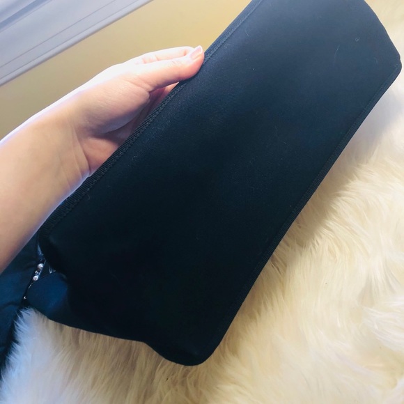 Pre loved authentic Chanel tote - Picture 15 of 16